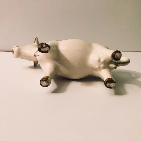 Vintage Ceramic Cow Creamer Red Tulip  Figurine 8 Inch Long - Picture 9 of 16